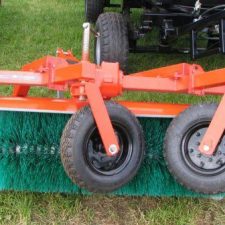 Щетка дорожная МТЗ-320 НО-86-010